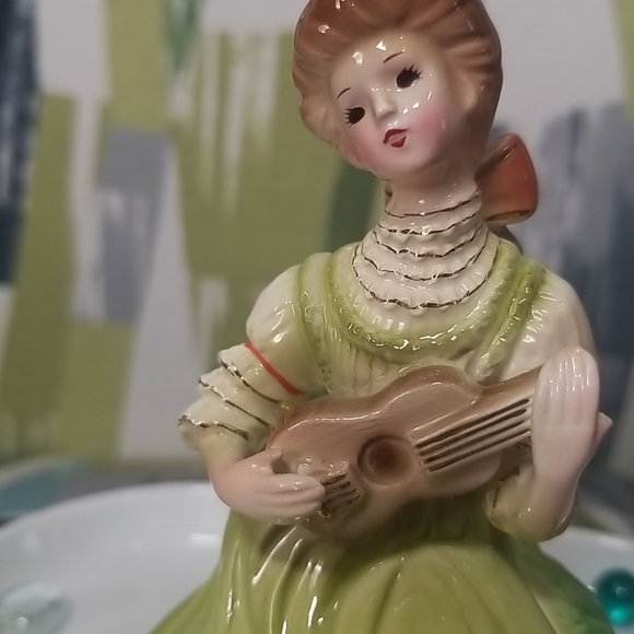 JOSEF ORIGINALS Vintage Figurine Adeline from Gibson Girls Series - Picture 8 of 14